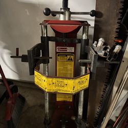 Branick strut spring compressor