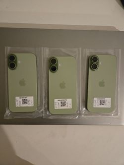 Iphone 17 256gb.For cricket only