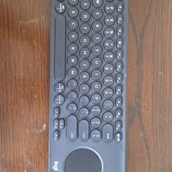 Logitech K600 Multimedia Keyboard
