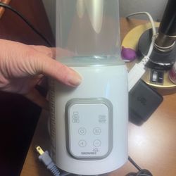 Grownsy 8 in 1 bottle warmer