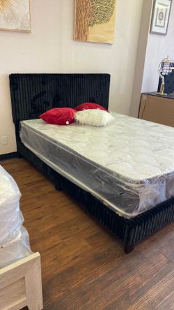 Black full size bed frame ( no mattress