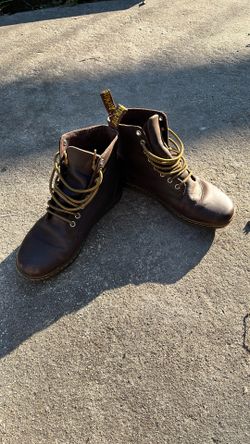 Dr Martin Boots