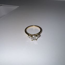 18k Yellow Real Diamond 3 Stone Engagement Ring