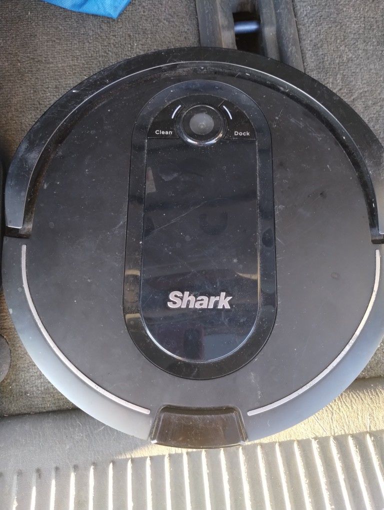 Shark Robot Vacuum