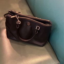 tory bruch bag