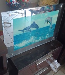 Sound and light up wall decor