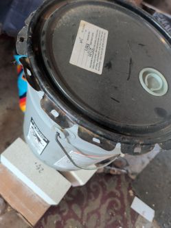 Metal 5 gal drum