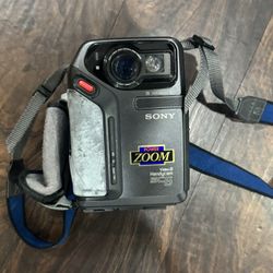 Sony Camcorder Handycam  CCD-SC6 Video8