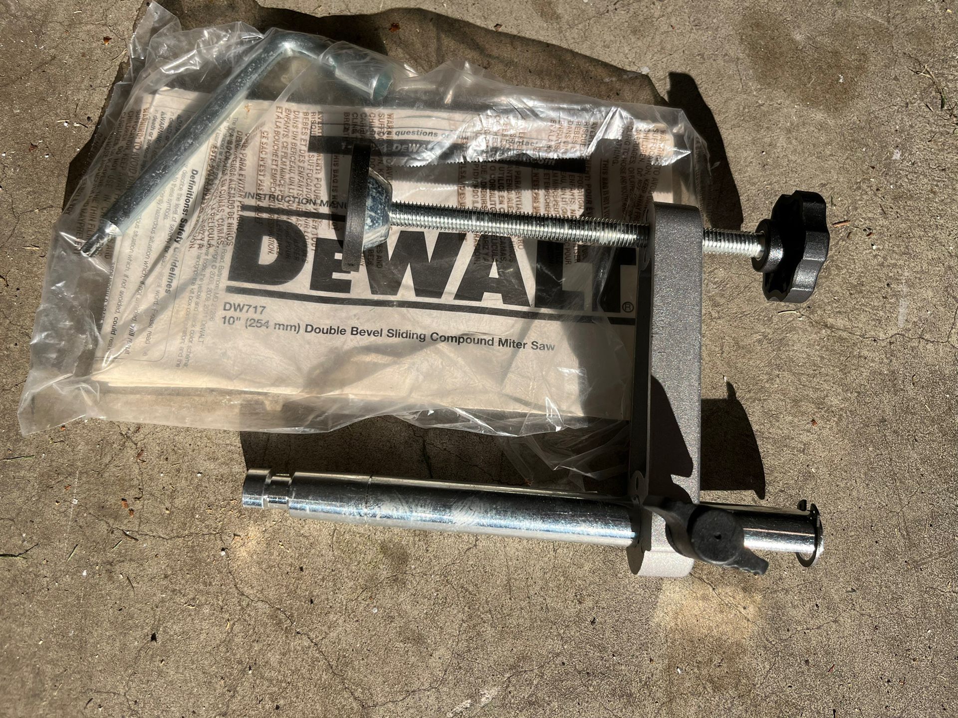 Dewalt Mitre Box Fence Clamp