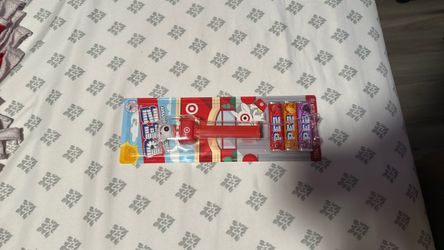 Target 🎯 dog 🐶 pez candy & dispenser