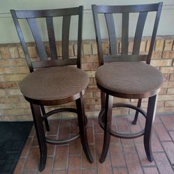 🌞Stylish Ashley Bar Stools – Set of 2🌞