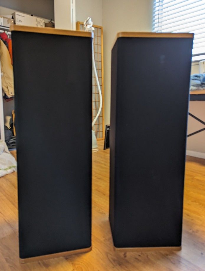 Vandersteen Model 1 Floor Standing Vintage Speakers
