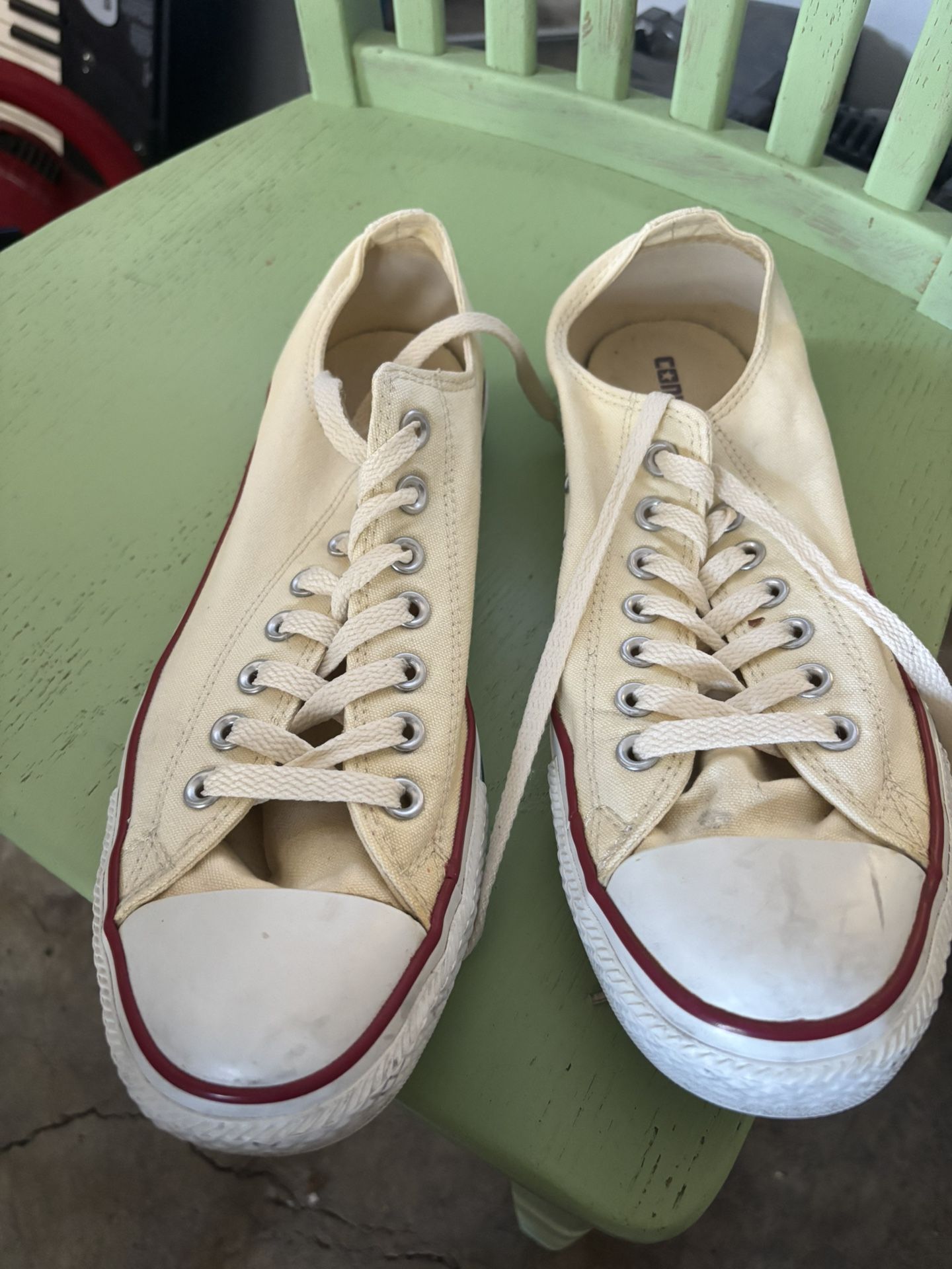 Converse
