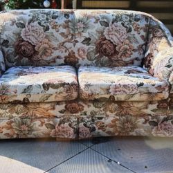 Vintage (Shabby Chic) Floral Loveseat