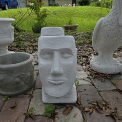 Concrete Head Pot