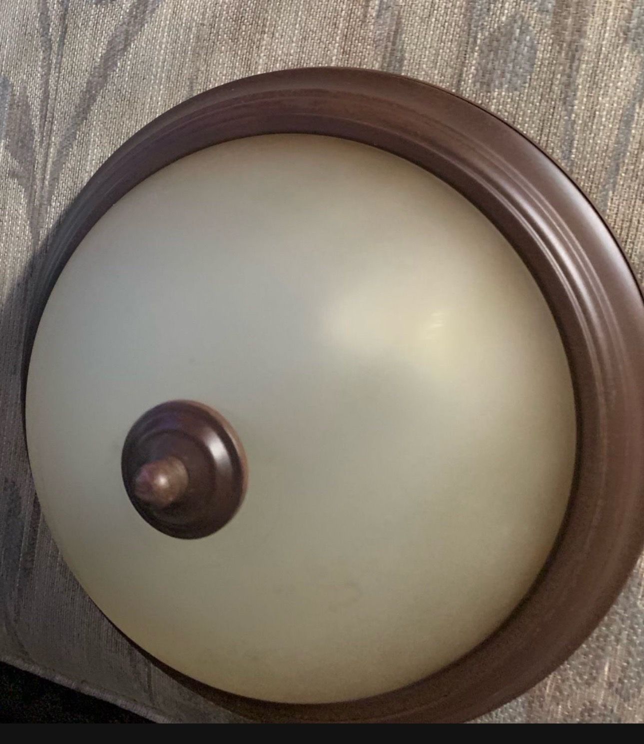 3 ceiling light mounts