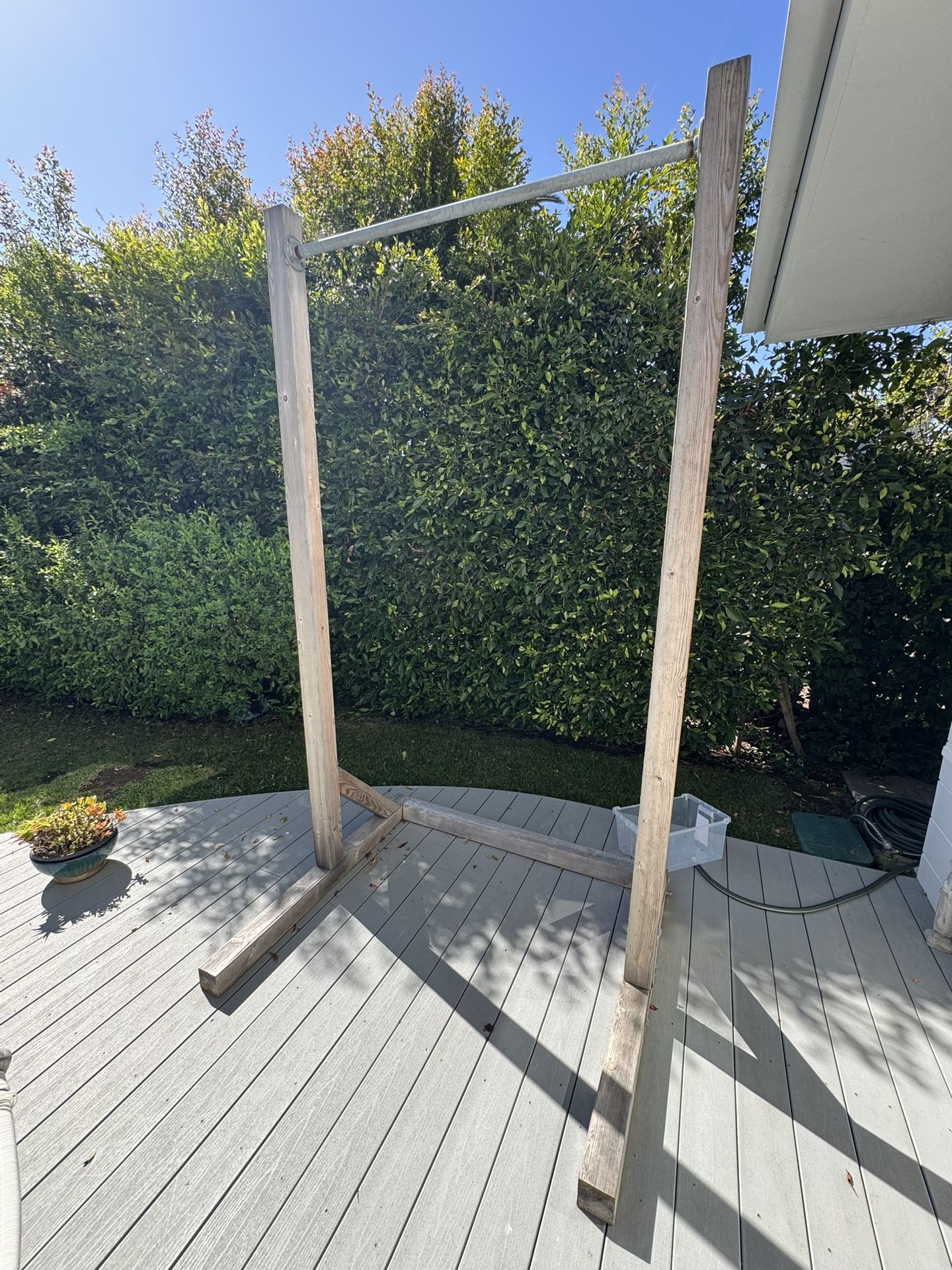 FREE!! Pull Up/hang Bar 