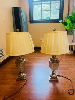 Beautiful Vintage Brass Table Lamps – Matching Pair