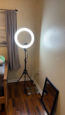 Light/ring light