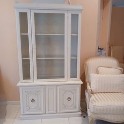 White hutch