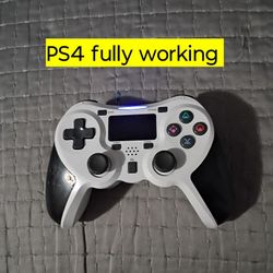 PS4 Controller DualShock 4 - white and black PlayStation 4 Video Game Controller - Tested And Working 
