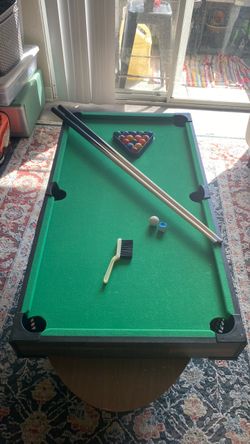 Mini Pool Table
