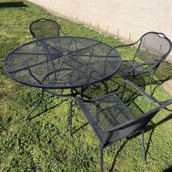 Iron Table And Chairs