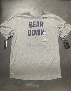 Nike U of A men’s clothing