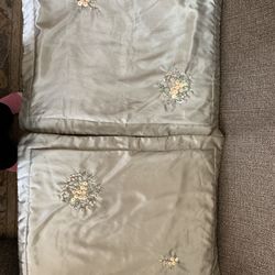 Pair of Standard sized Pillow Shams