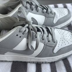 Grey Dunks 4.5y -6-6.5 Women’s 