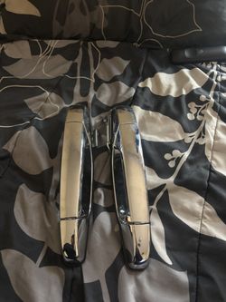 GMC Right And Left Side Door Handles