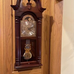 Howard Miller Maxwell Dual Chime Wall Clock 