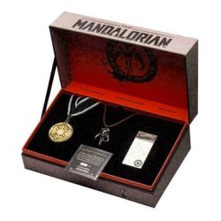 STAR WARS The Mandalorian Jewelry Set Limited Exclusive Edition Beskar
