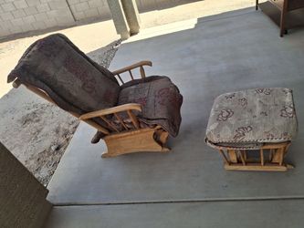Wood Glider Rocking Chair with Ottoman