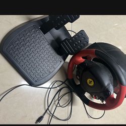 Used / Thrustmaster Ferrari 458 Spider Wheel & Pedals- Xbox/PC