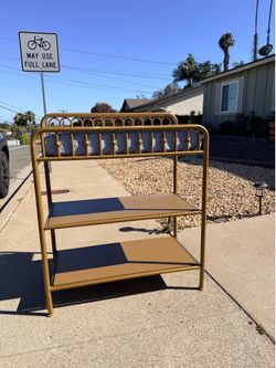 Baby changing table
