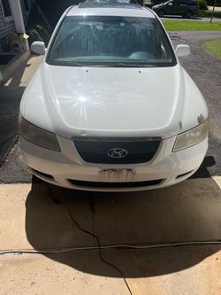 1997 White Hyundai Sonata