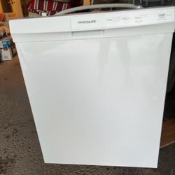 Fridgidire Dishwasher