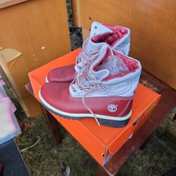 Timberland woman's ankle boot size 5.5