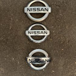 Nissan Grille Emblem