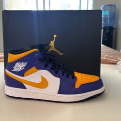 Air jordan 1 Mid Lakers