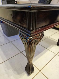 Coffee Table w/Decor