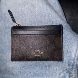 Coach Wallet - Women 