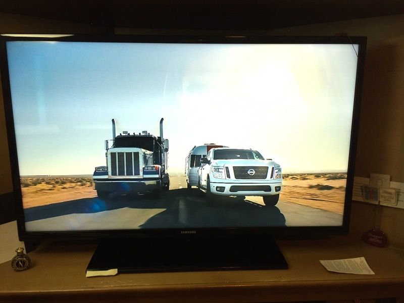 39 inch LED LCD TV Samsung UN39FH5000F