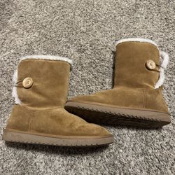 Kookaburra by Uggs