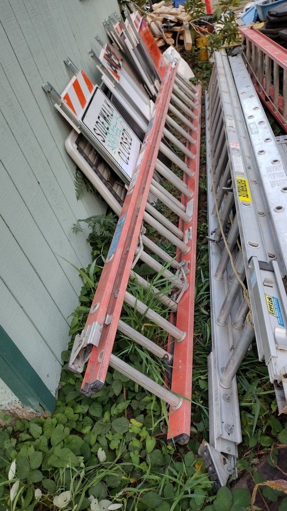 Werner 28 Ft Extension Ladder