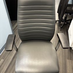 desk chairs