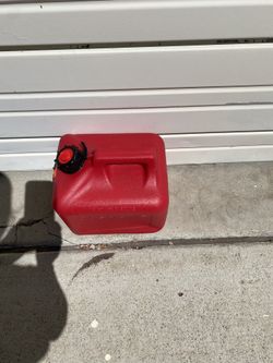 Brand New Gas 2 Gallos 8 Oz Size For Sale $20 