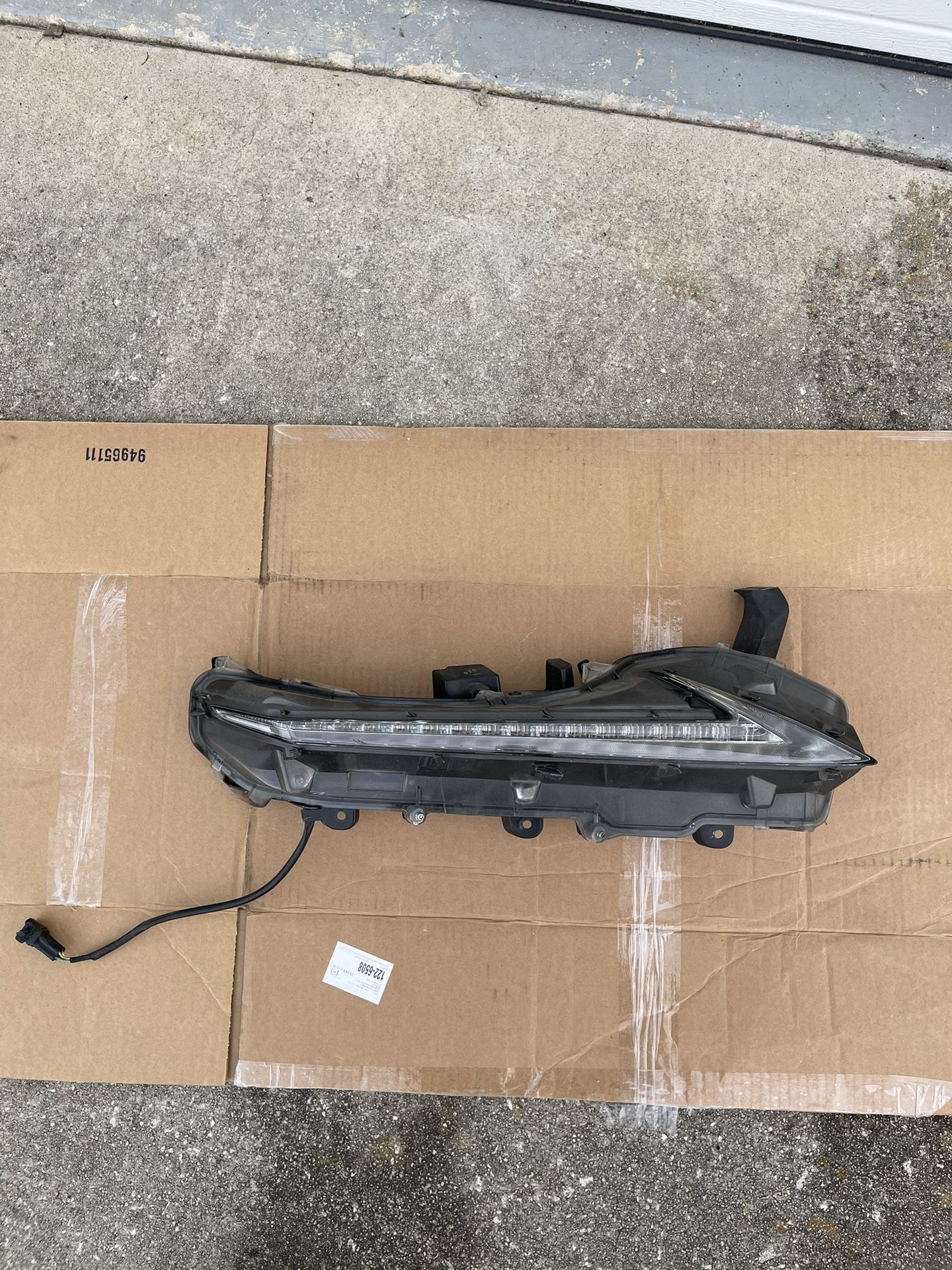2018-2021 Lexus NX300 NX300h RH Right Passenger Turn Signal Light DRL LED OEM