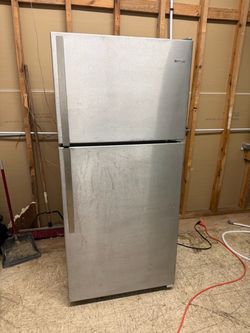 Whirlpool Fridge *FREE DELIVERY&WARRANTY*